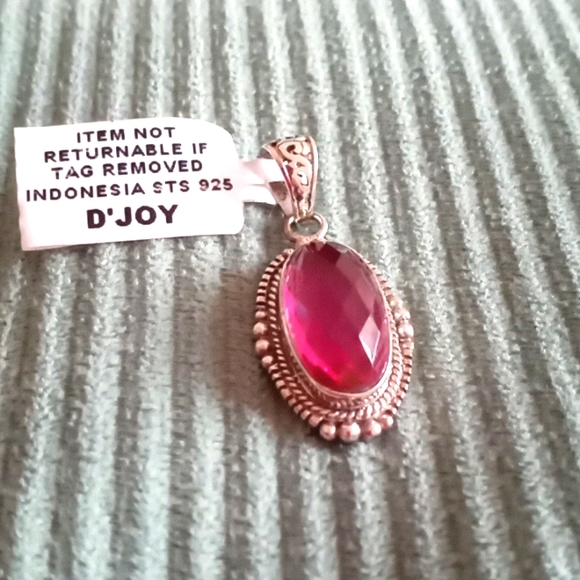 BALI LEGACY RADIANT ORCHID QUARTZ PENDENT - Picture 2 of 9